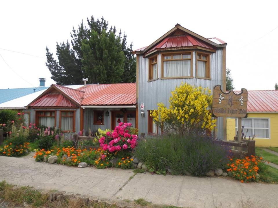 Posada Karut Josh El Calafate Exterior photo